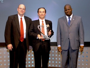 Fujitsu Ten Wins 2nd General Motors Supplier of the Year Award in a Row