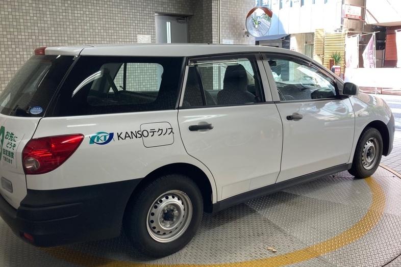 KANSOテクノスが業務に使用している社有車(写真提供:KANSOテクノス)