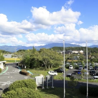 社員向け駐車場