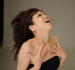 今岡　友美