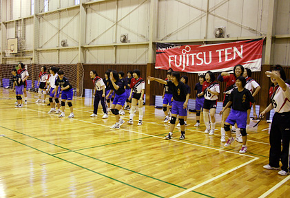 北神戸中学校 バレーボール教室 活動レポート 富士通テン女子バレーボールチーム